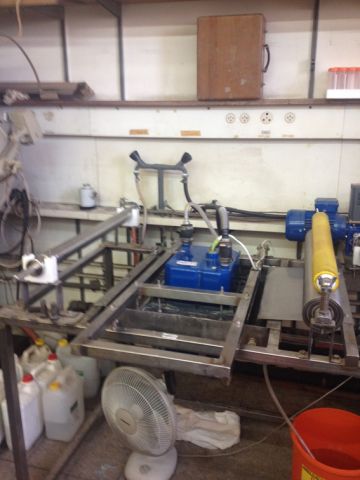 A sonochemical reactor used by Gedanken in his laboratory to coat fabrics with metal oxide nanoparticles.